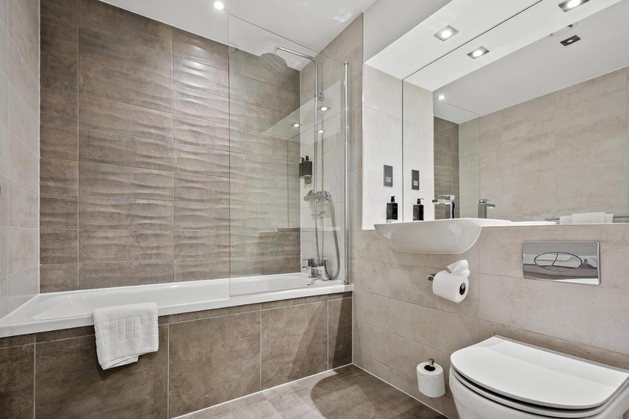 Roomzzz London Stratford Екстер'єр фото