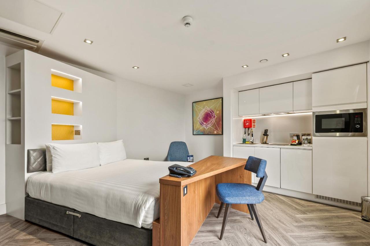 Roomzzz London Stratford Екстер'єр фото